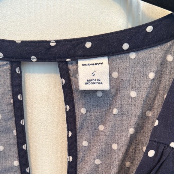 Old Navy Dark Blue Polka Dot Tank Top - Picture 3 of 5